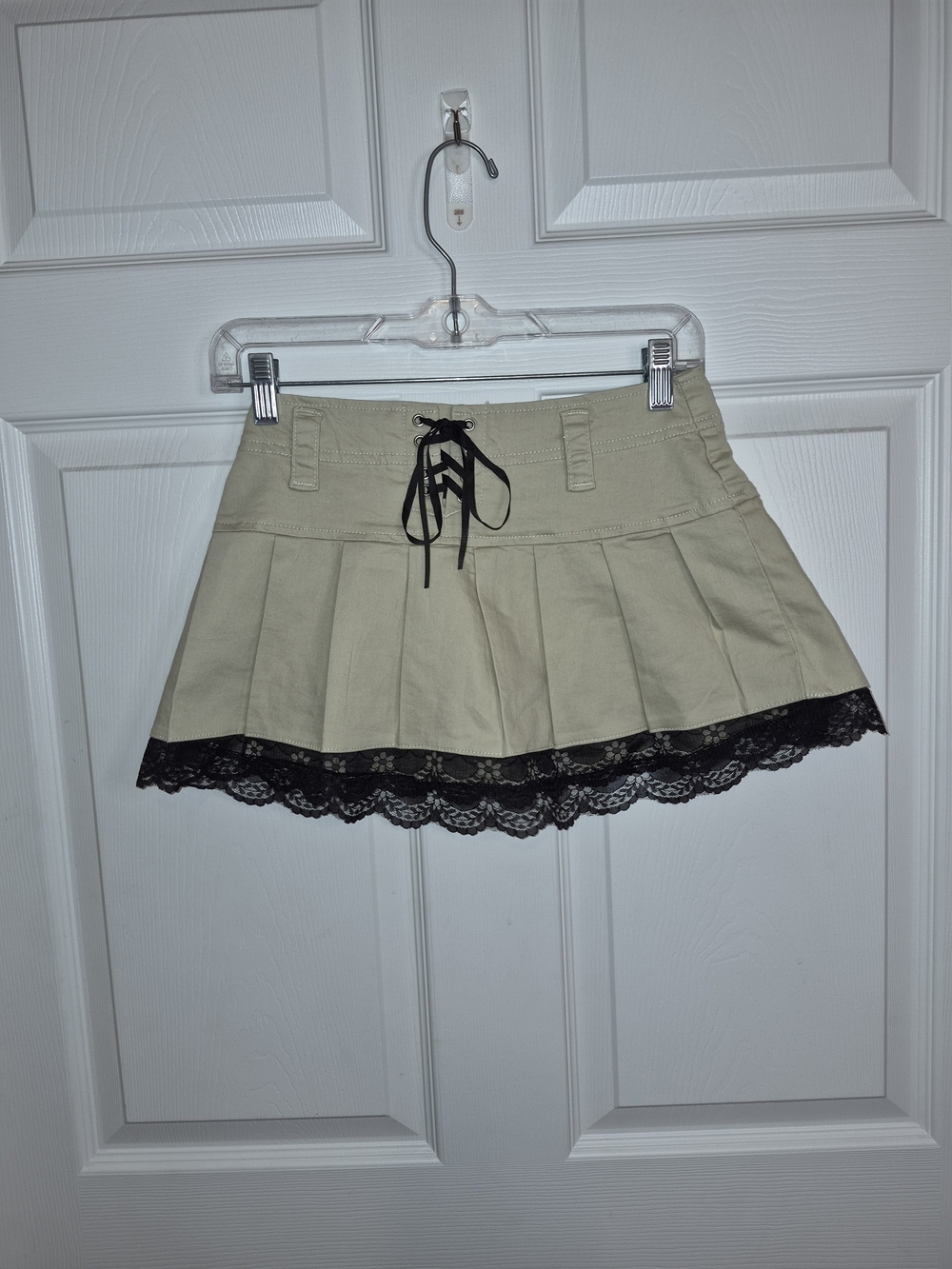 Edikted Khaki Skirt with Black Lace Trim.